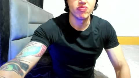 Snapshot of dick_demon_1 chatting on February 23, 11:14 pm jhon online show from February 23, 11:14 pm