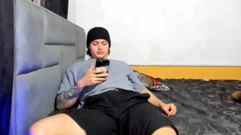 Snapshot of dick_demon_1 chatting on February 26, 11:26 pm jhon online show from February 26, 11:26 pm