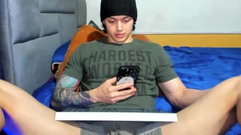 Snapshot of dick_demon_1 chatting on March 11, 11:59 pm jhon online show from March 11, 11:59 pm