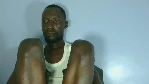 Snapshot of dick_giantcouples chatting on May 1, 10:31 am dick_giantcouples online show from May 1, 10:31 am