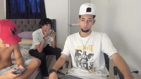 Snapshot of dick_master17 chatting on November 7, 11:54 am dick online show from November 7, 11:54 am