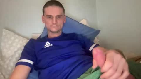 Snapshot of dickabitchdown chatting on February 17, 6:54 am DickABitchDown Alexys real spanishmami online show from February 17, 6:54 am