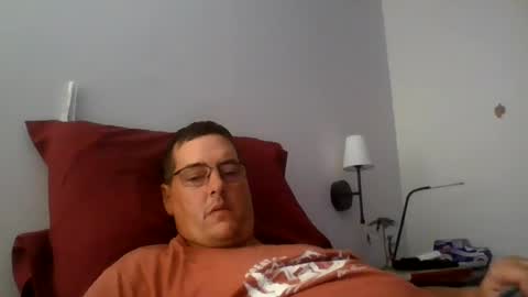 Snapshot of dickcashflow chatting on August 3, 3:27 am dickcashflow online show from August 3, 3:27 am