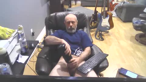 Snapshot of dickrb1984 chatting on February 12, 1:52 am dickrb1984 online show from February 12, 1:52 am