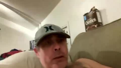 Snapshot of dickrb1984 chatting on June 15, 9:00 am dickrb1984 online show from June 15, 9:00 am