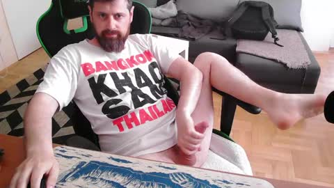 Snapshot of dickstaza chatting on June 7, 11:25 am dickstaza online show from June 7, 11:25 am