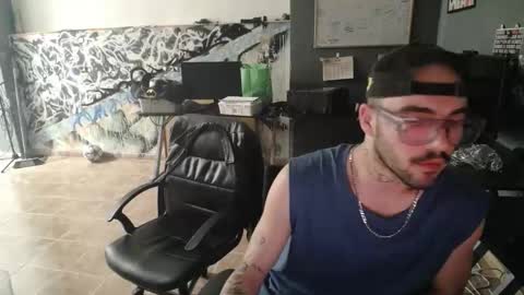 Snapshot of didismurf02 chatting on May 30, 12:41 am didismurf02 online show from May 30, 12:41 am