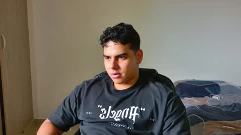 Snapshot of diego_cazas chatting on June 19, 7:06 pm DIEGO CAZAS online show from June 19, 7:06 pm