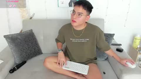 Snapshot of diegorobles30 chatting on July 12, 2:19 pm Diego Robles online show from July 12, 2:19 pm