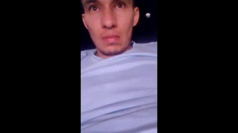 Snapshot of diegoxhot123 chatting on May 31, 9:49 pm Diego Victoria online show from May 31, 9:49 pm