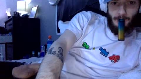 Snapshot of digbicknik chatting on February 3, 10:36 am digbicknik online show from February 3, 10:36 am