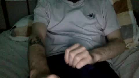 Snapshot of digbicknik chatting on February 10, 5:25 am digbicknik online show from February 10, 5:25 am