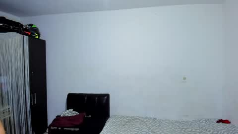 Snapshot of diiego_xxx chatting on May 13, 2:53 am diiego_xxx online show from May 13, 2:53 am