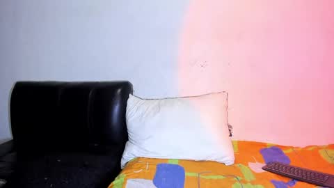 Snapshot of diiego_xxx chatting on May 20, 10:27 pm diiego_xxx online show from May 20, 10:27 pm