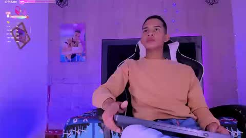 Snapshot of dilam_alfonzo chatting on September 10, 1:00 pm Dilan online show from September 10, 1:00 pm