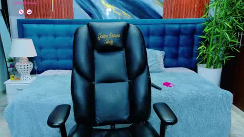 Snapshot of dilan_911 chatting on April 23, 8:00 pm DILAN online show from April 23, 8:00 pm