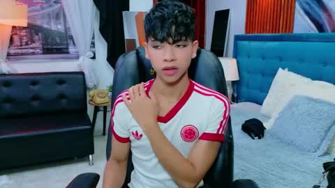 Snapshot of dilan_911 chatting on June 6, 6:45 pm DILAN online show from June 6, 6:45 pm