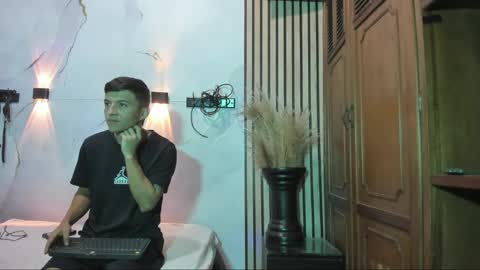 Snapshot of dilanandking chatting on May 18, 12:55 pm dilanandking online show from May 18, 12:55 pm