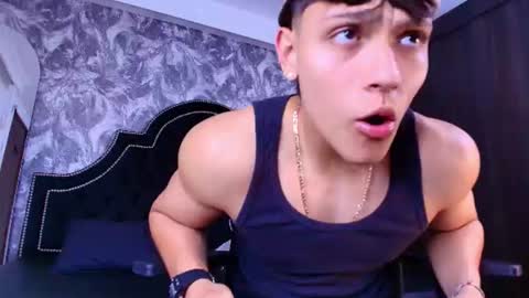 Snapshot of dilanmiller_ chatting on June 9, 7:47 pm dilanmiller_ online show from June 9, 7:47 pm