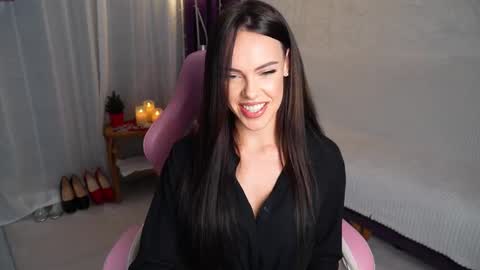Dilara online show from February 14, 9:00 pm