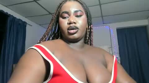Snapshot of dilay__x chatting on July 2, 6:30 am dilay__x online show from July 2, 6:30 am