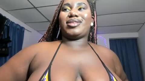 Snapshot of dilay__x chatting on July 29, 12:09 am dilay__x online show from July 29, 12:09 am