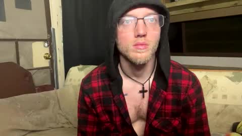 Snapshot of dilf_96 chatting on May 6, 7:35 am Daddy online show from May 6, 7:35 am
