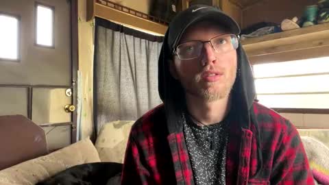 Snapshot of dilf_96 chatting on May 13, 6:38 pm Daddy online show from May 13, 6:38 pm