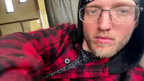 Snapshot of dilf_96 chatting on May 14, 6:47 pm Daddy online show from May 14, 6:47 pm