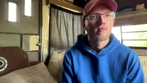 Snapshot of dilf_96 chatting on May 20, 7:42 pm Daddy online show from May 20, 7:42 pm