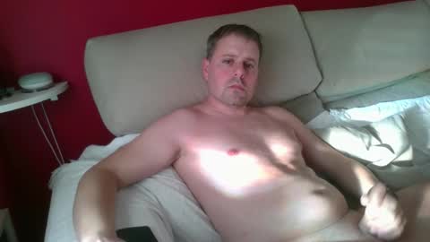 dili999 online show from September 22, 5:37 pm