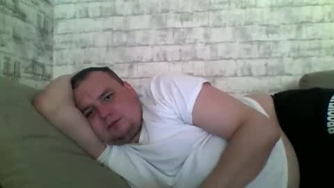 Snapshot of dimasvit5306 chatting on April 27, 10:02 am dimasvit5306 online show from April 27, 10:02 am