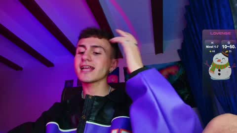 Snapshot of dimitri_bilak_ chatting on December 23, 2:45 am Julian Independent Model online show from December 23, 2:45 am