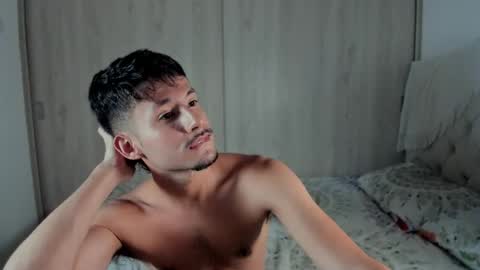 Snapshot of dimitri_targaryen chatting on May 19, 9:59 am Fabian online show from May 19, 9:59 am