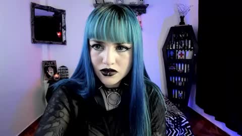 Snapshot of dimmuanddarkness chatting on October 8, 8:45 am dimmuanddarkness online show from October 8, 8:45 am