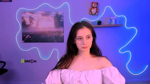 dina_bloom online show from April 4, 7:22 pm