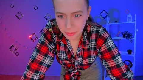 dina_bloom online show from April 16, 8:26 am