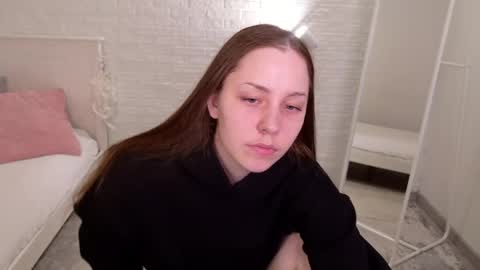 Snapshot of dina_peach chatting on May 22, 6:31 am Dina online show from May 22, 6:31 am