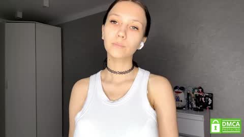 Snapshot of dinakonno chatting on May 22, 12:22 pm Amelia online show from May 22, 12:22 pm