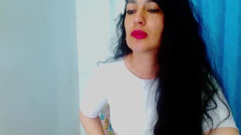 Snapshot of diosa_gil chatting on April 11, 11:14 am diosa_gil online show from April 11, 11:14 am