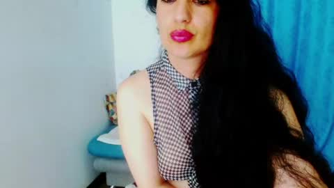 Snapshot of diosa_gil chatting on April 15, 1:56 am diosa_gil online show from April 15, 1:56 am
