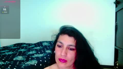 Snapshot of diosa_gil chatting on May 13, 2:20 am diosa_gil online show from May 13, 2:20 am
