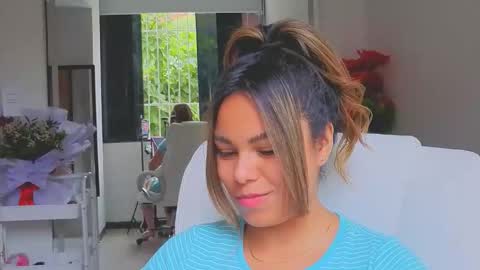 diosadeluniverso_ online show from February 2, 12:59 pm