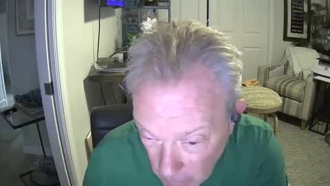 Snapshot of dirkpitt223 chatting on January 12, 6:07 am DirtkPitt Fun guy working online show from January 12, 6:07 am
