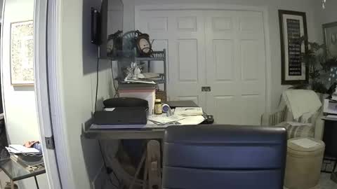 Snapshot of dirkpitt223 chatting on March 24, 4:17 am DirtkPitt Fun guy working online show from March 24, 4:17 am