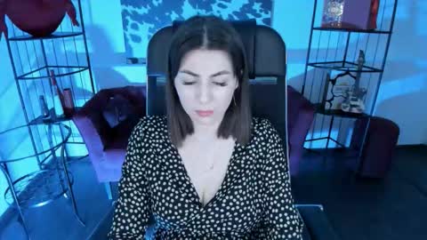 Di online show from February 17, 8:37 pm