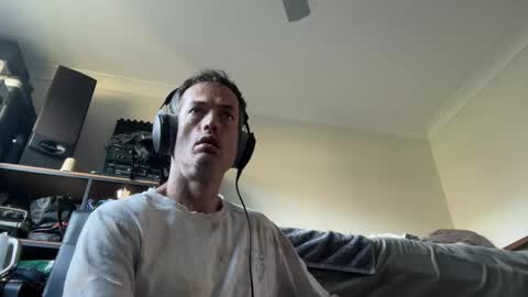 Snapshot of dirtdevildom chatting on October 19, 6:25 am dirtdevildom online show from October 19, 6:25 am