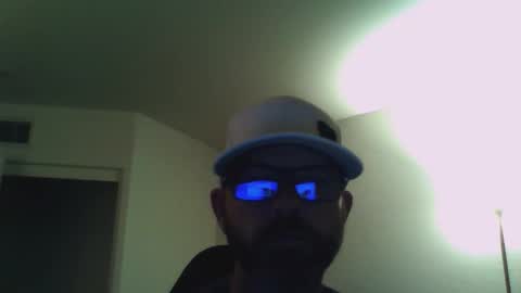 dirtrider15 online show from February 1, 2:21 am