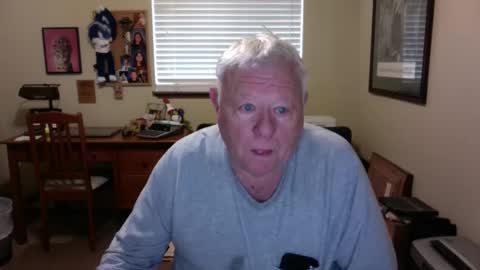 Snapshot of dirtrider195080438 chatting on April 12, 5:29 pm dirtrider195080438 online show from April 12, 5:29 pm