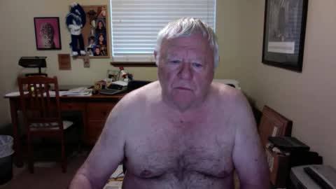 Snapshot of dirtrider195080438 chatting on May 19, 3:13 am dirtrider195080438 online show from May 19, 3:13 am